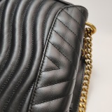Louis Vuitton(LV) New Wave Chain Bag Quilted Leather PM — thumbnail 14