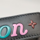Louis Vuitton(LV) New Wave Chain Bag Quilted Leather PM — thumbnail 15