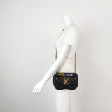Louis Vuitton(LV) New Wave Chain Bag Quilted Leather PM — thumbnail 2