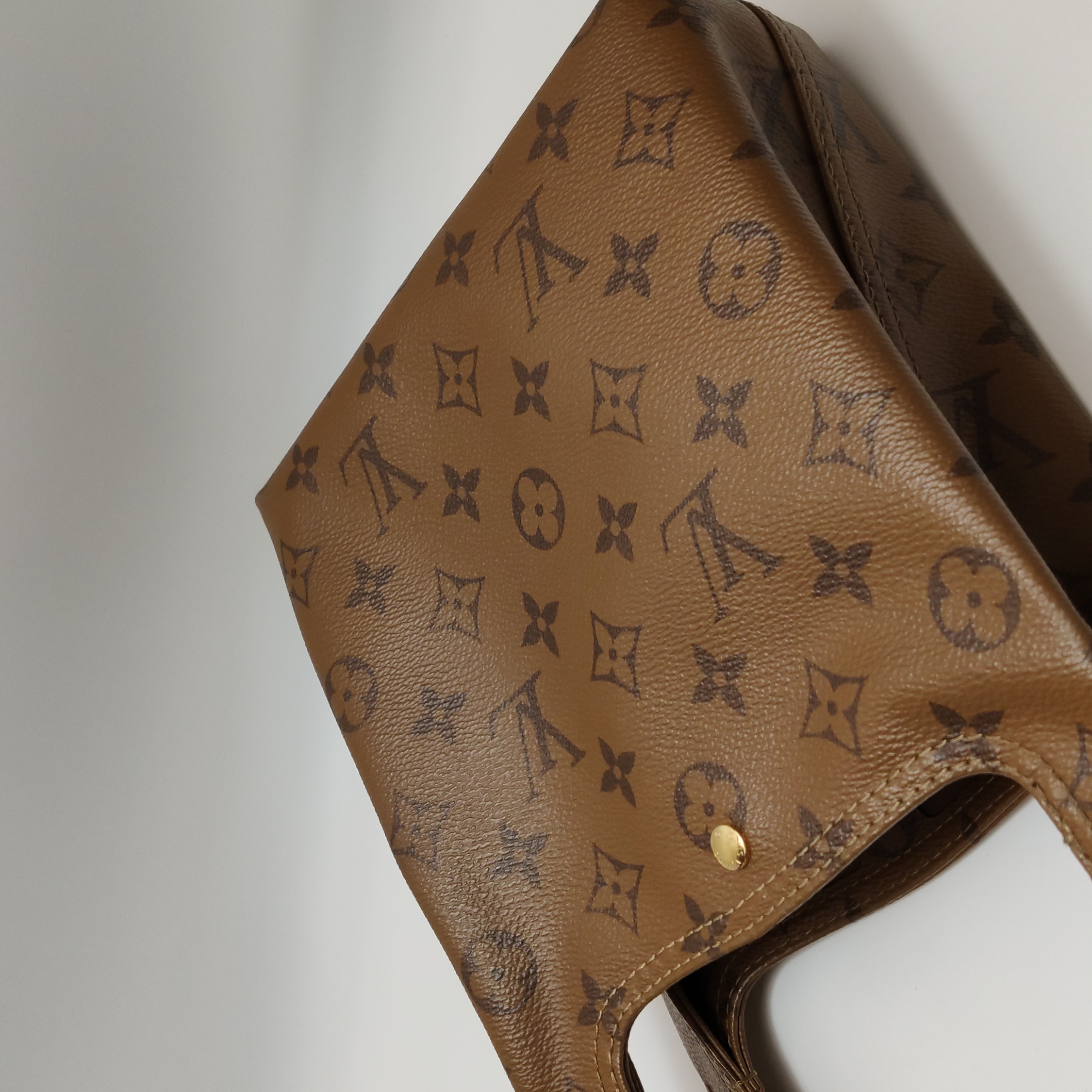 Louis Vuitton(LV) Atlantis Handbag Reverse Monogram Canvas BB — photo 17 of 20