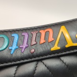 Louis Vuitton(LV) New Wave Chain Bag Quilted Leather PM — thumbnail 15