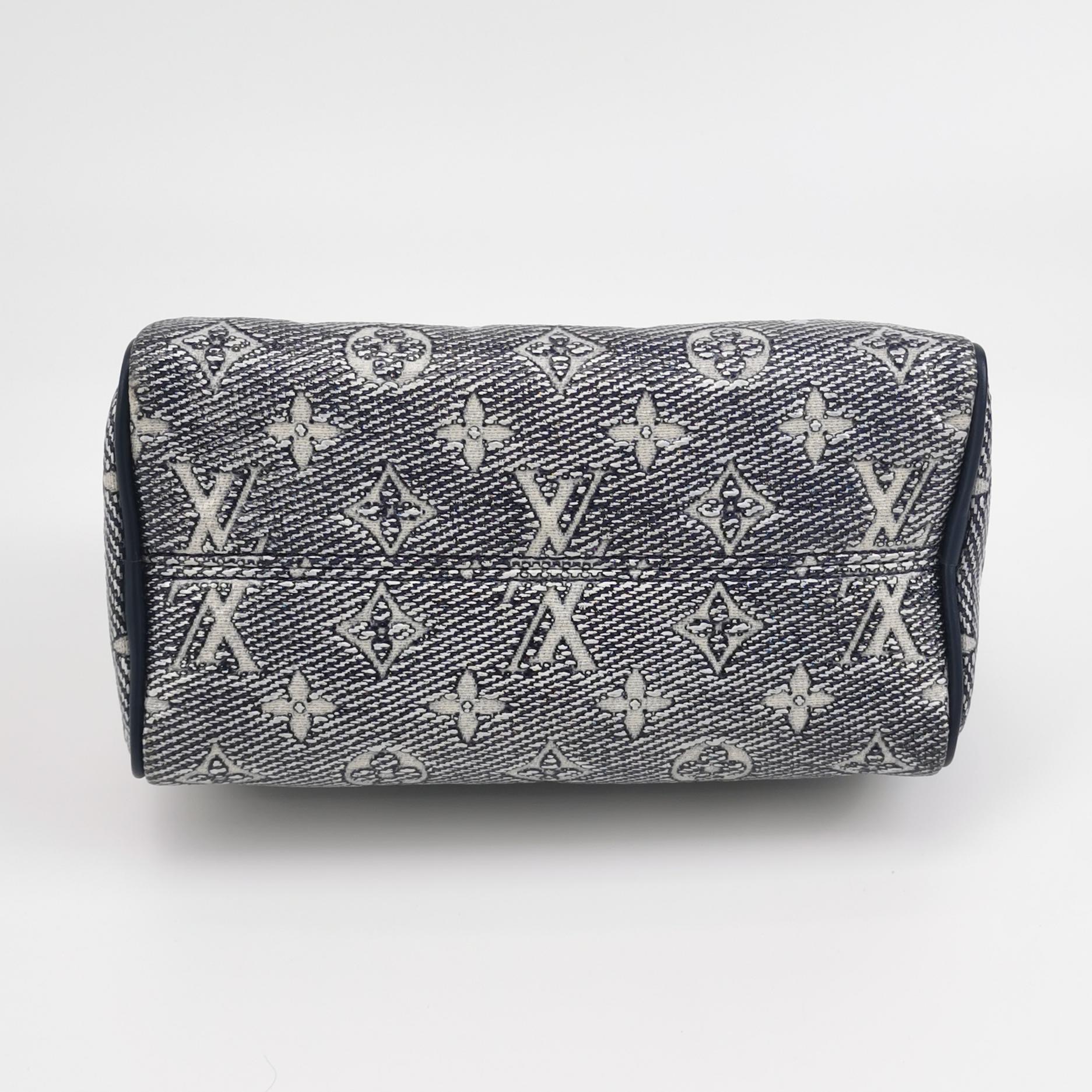 Louis Vuitton(LV) Speedy Bandouliere Bag Monoglam Jacquard Canvas 20 — photo 6 of 23