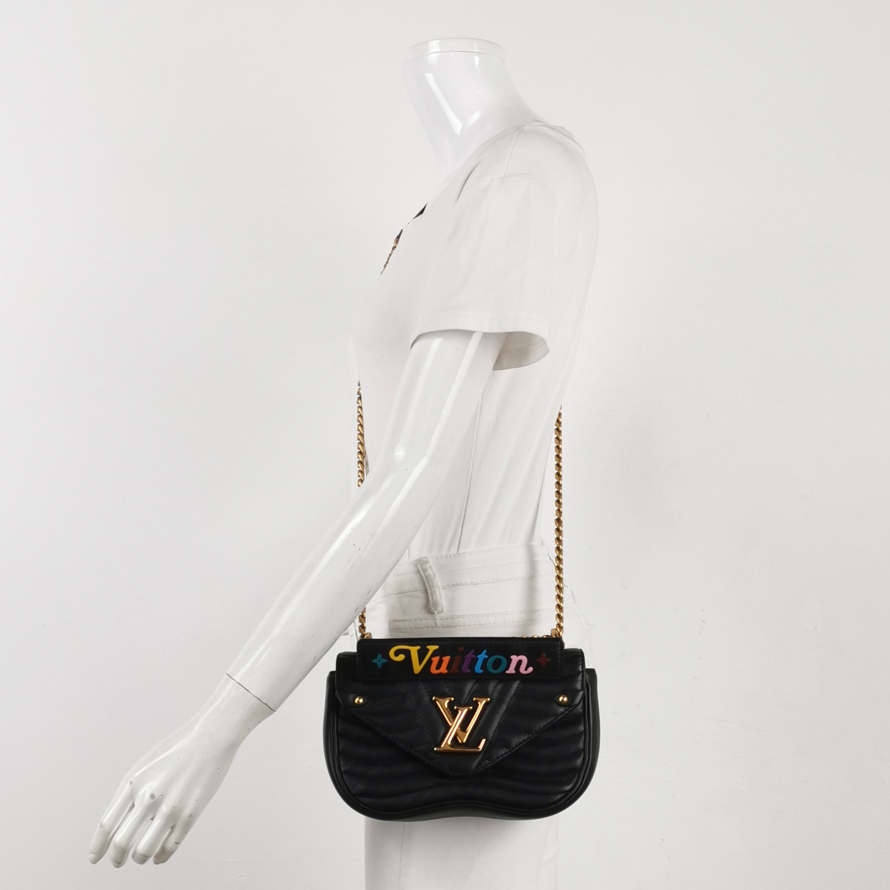 Louis Vuitton(LV) New Wave Chain Bag Quilted Leather PM — alternate view