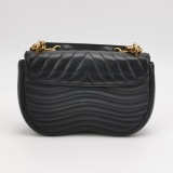 Louis Vuitton(LV) New Wave Chain Bag Quilted Leather PM — thumbnail 3