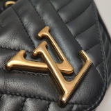 Louis Vuitton(LV) New Wave Chain Bag Quilted Leather PM — thumbnail 9