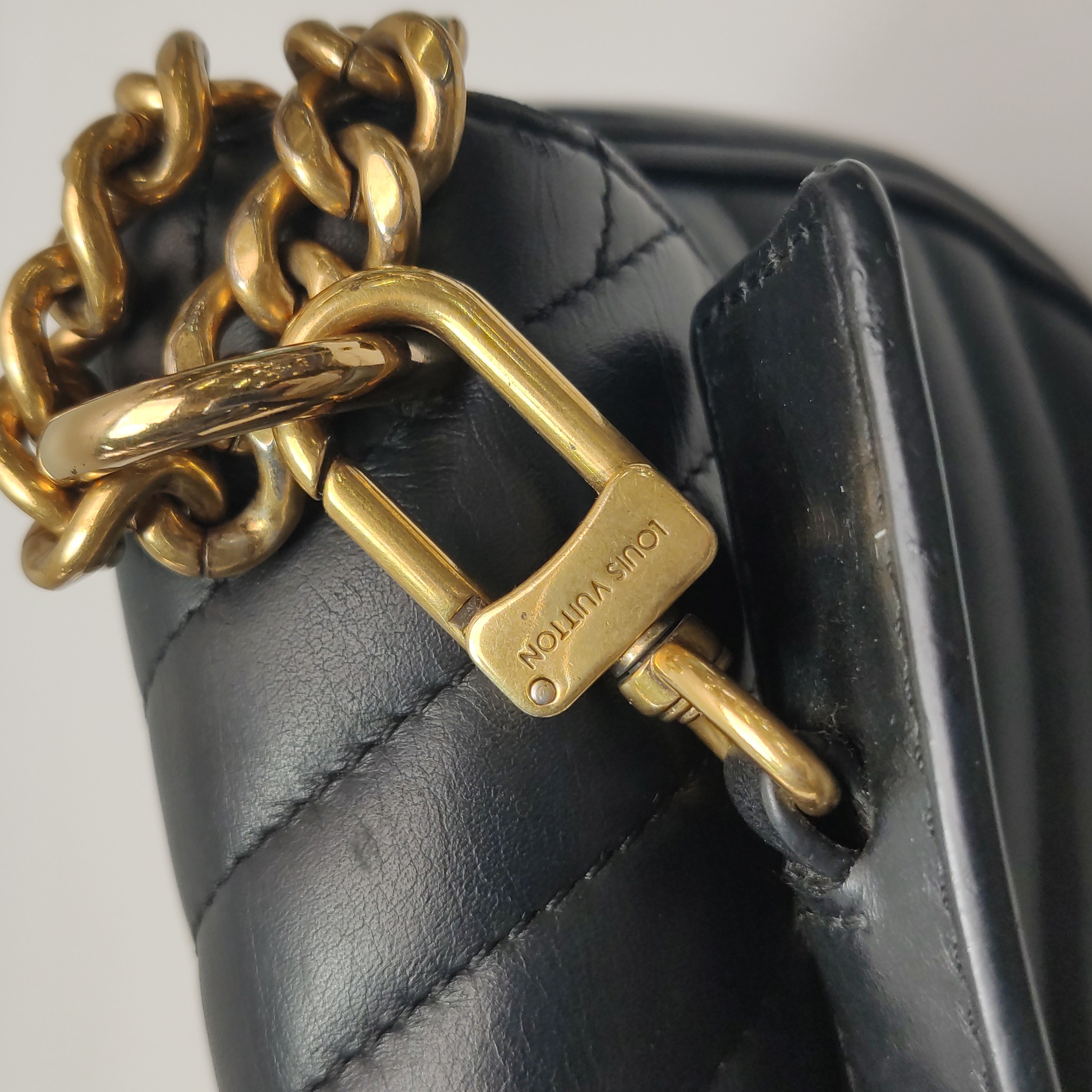 Louis Vuitton(LV) New Wave Chain Bag Quilted Leather PM — photo 10 of 14