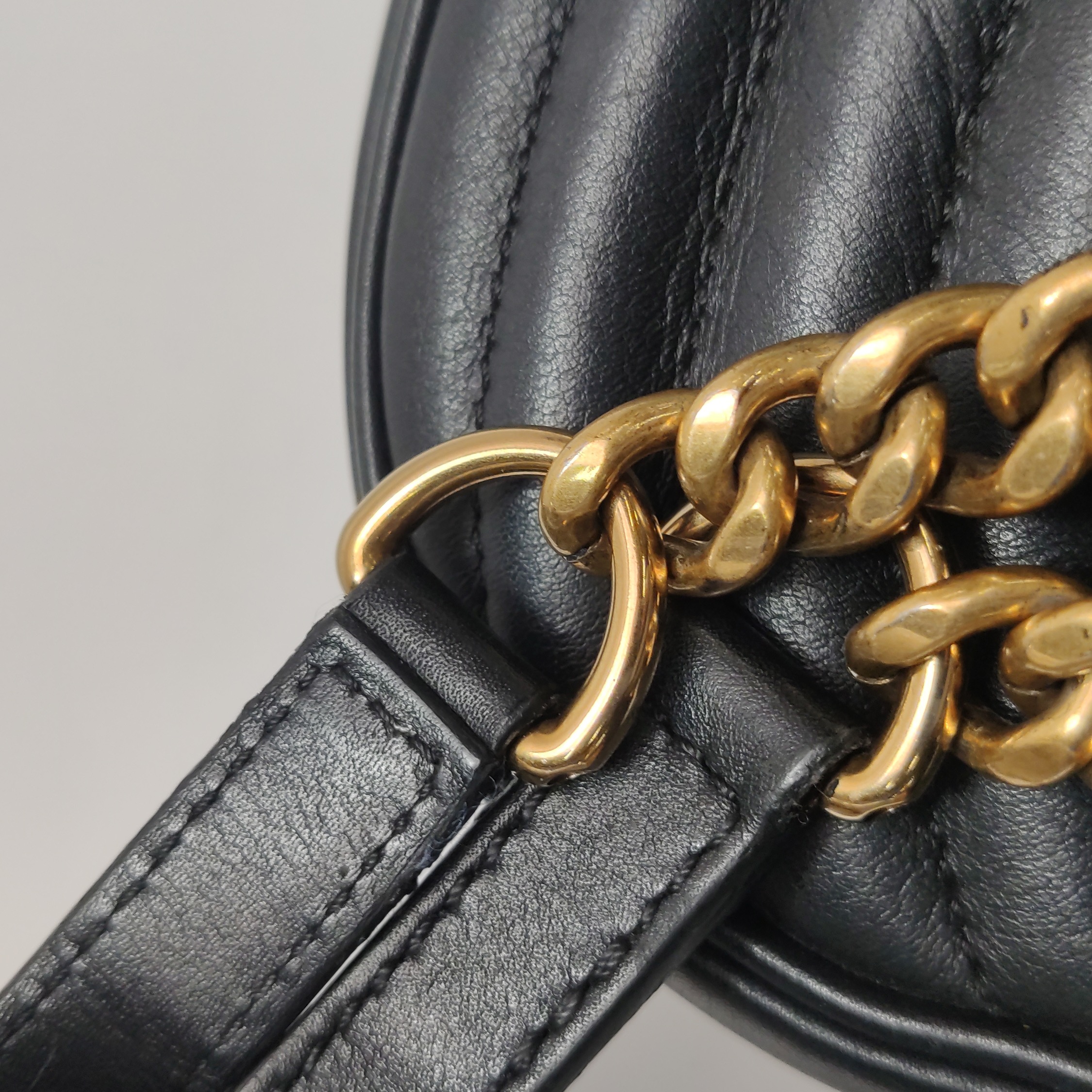 Louis Vuitton(LV) New Wave Chain Bag Quilted Leather PM — photo 11 of 14