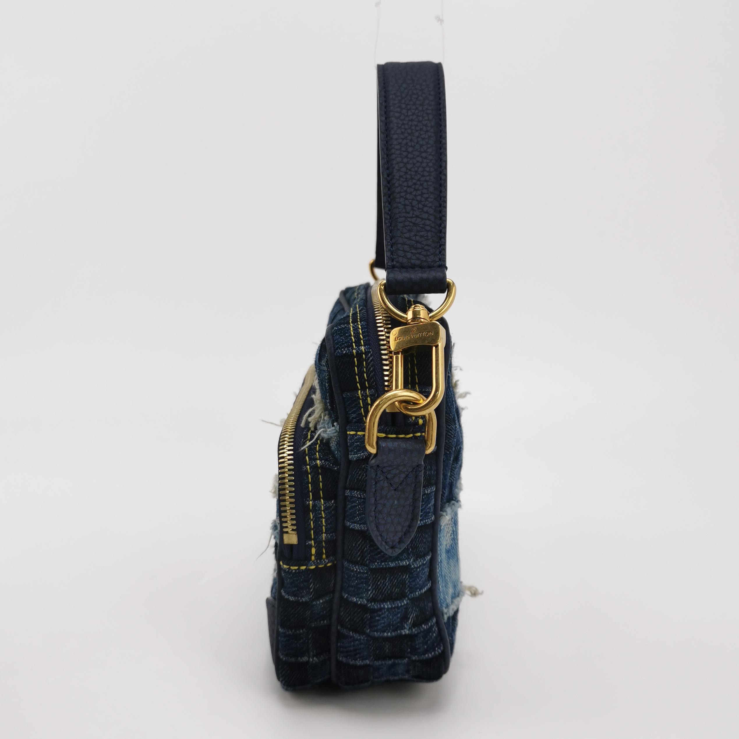 Louis Vuitton(LV) Nil Camer Bag  Denim — photo 3 of 13