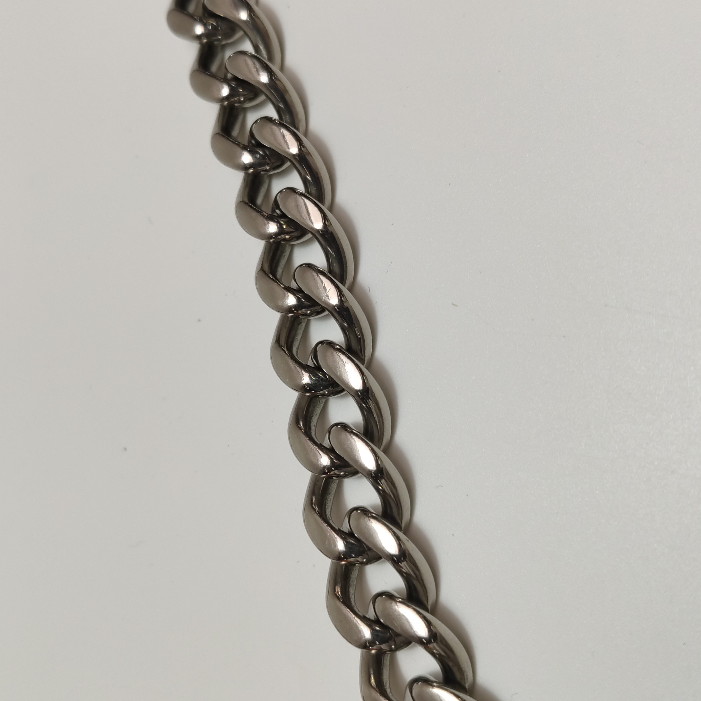 Louis Vuitton(LV) New Wave Chain Bag Quilted Leather PM — photo 14 of 16