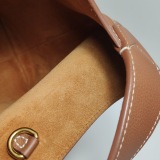 Louis Vuitton(LV) Low Key Hobo Calfskin PM — thumbnail 11