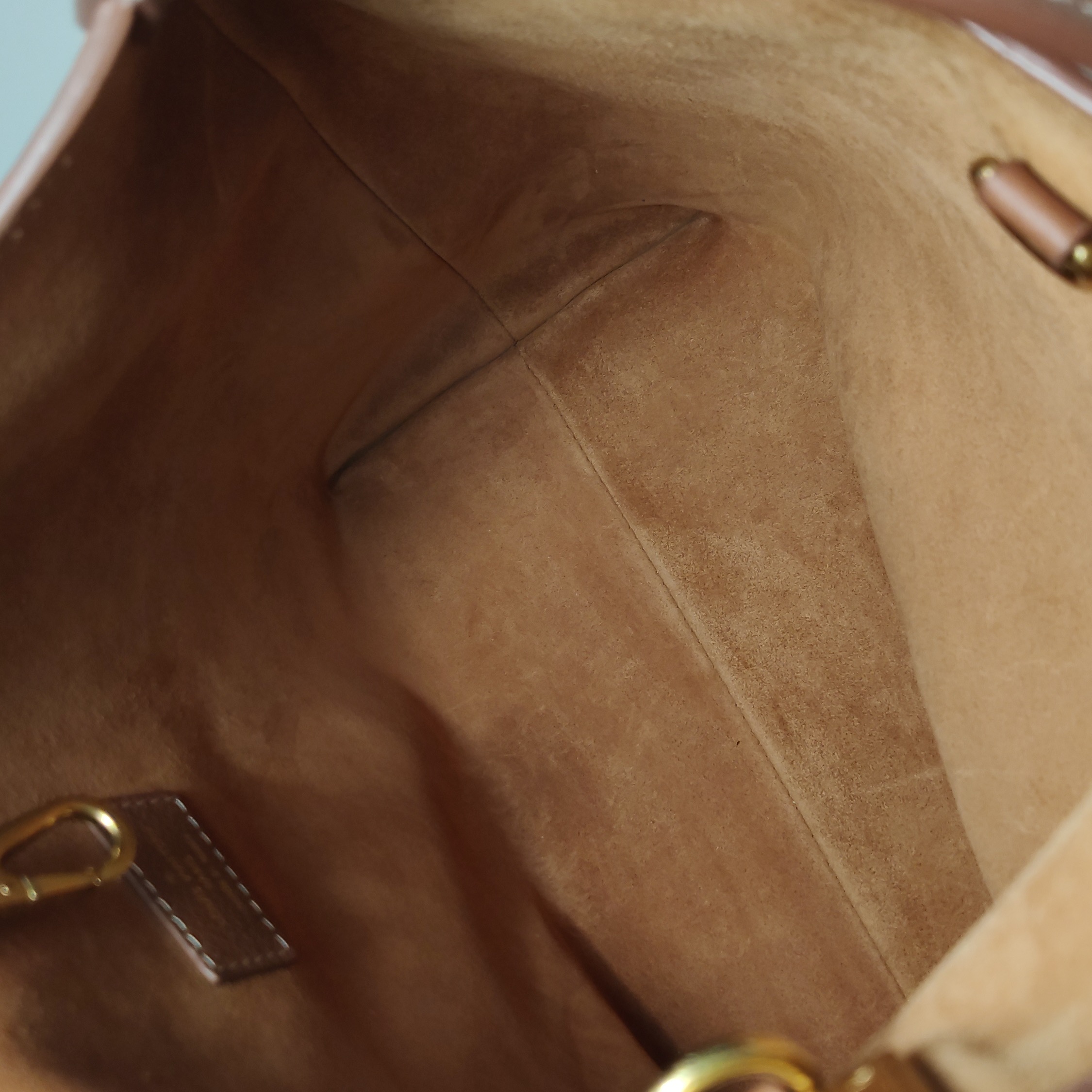 Louis Vuitton(LV) Low Key Hobo Calfskin PM — photo 10 of 25