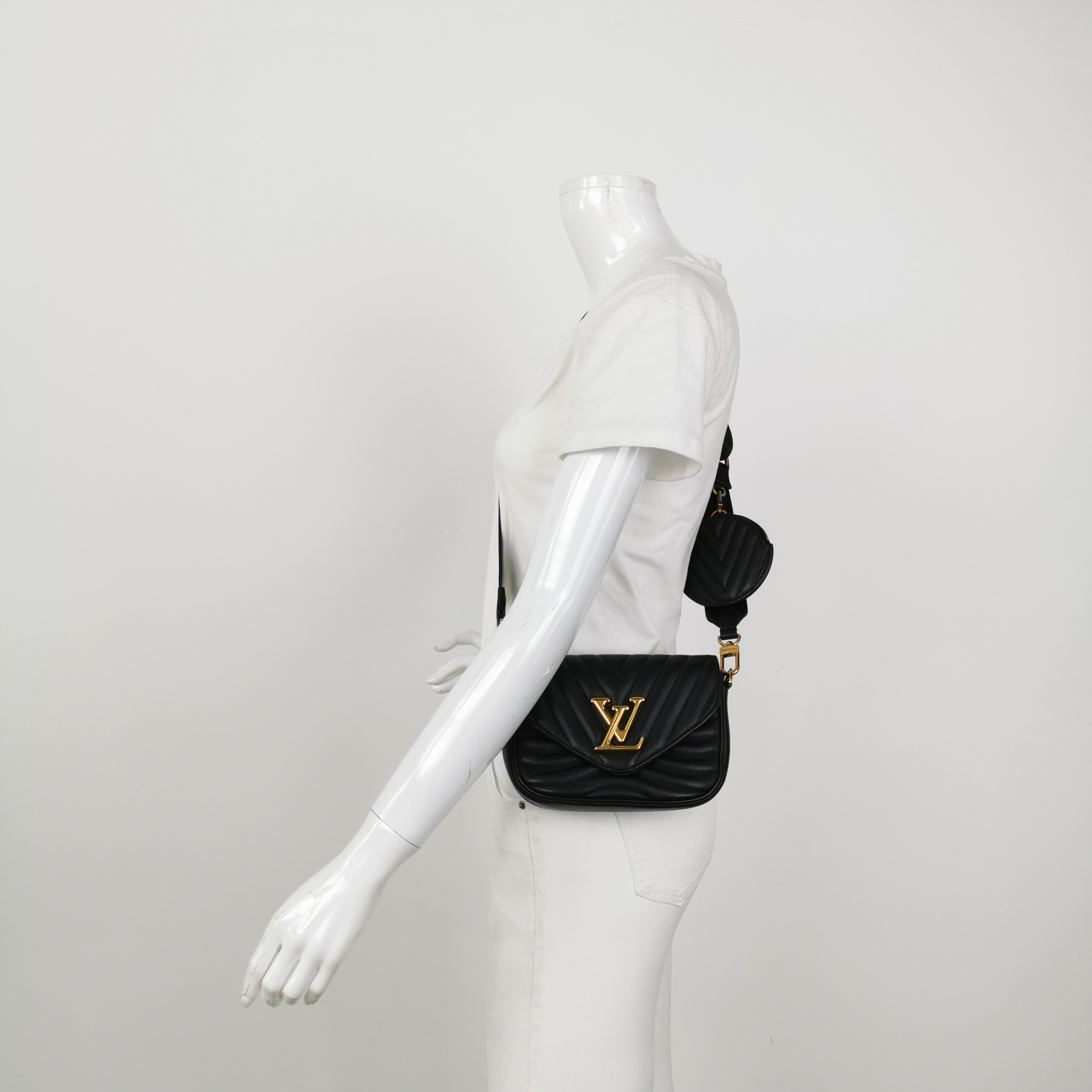 Louis Vuitton(LV) New Wave Multi Pochette Quilted Leather — alternate view