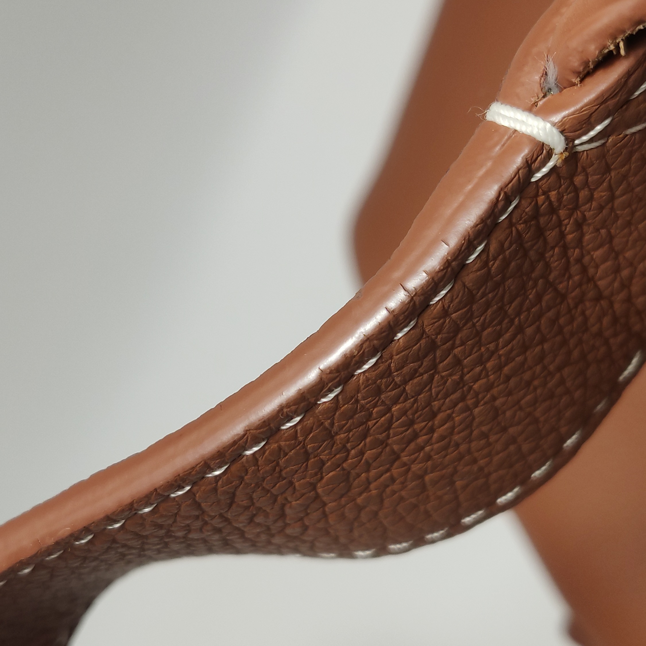 Louis Vuitton(LV) Low Key Hobo Calfskin PM — photo 23 of 25