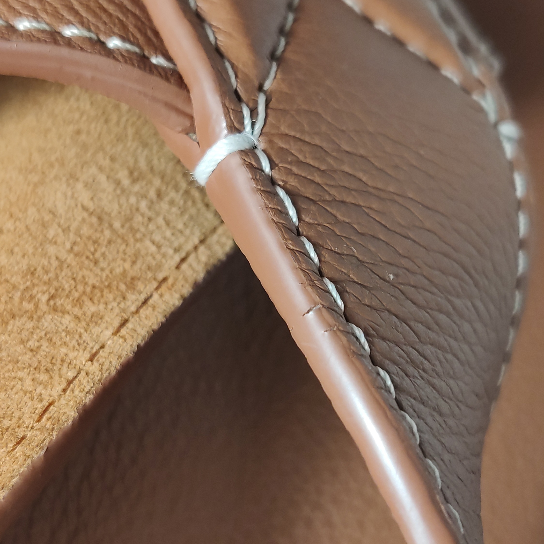 Louis Vuitton(LV) Low Key Hobo Calfskin PM — photo 14 of 25