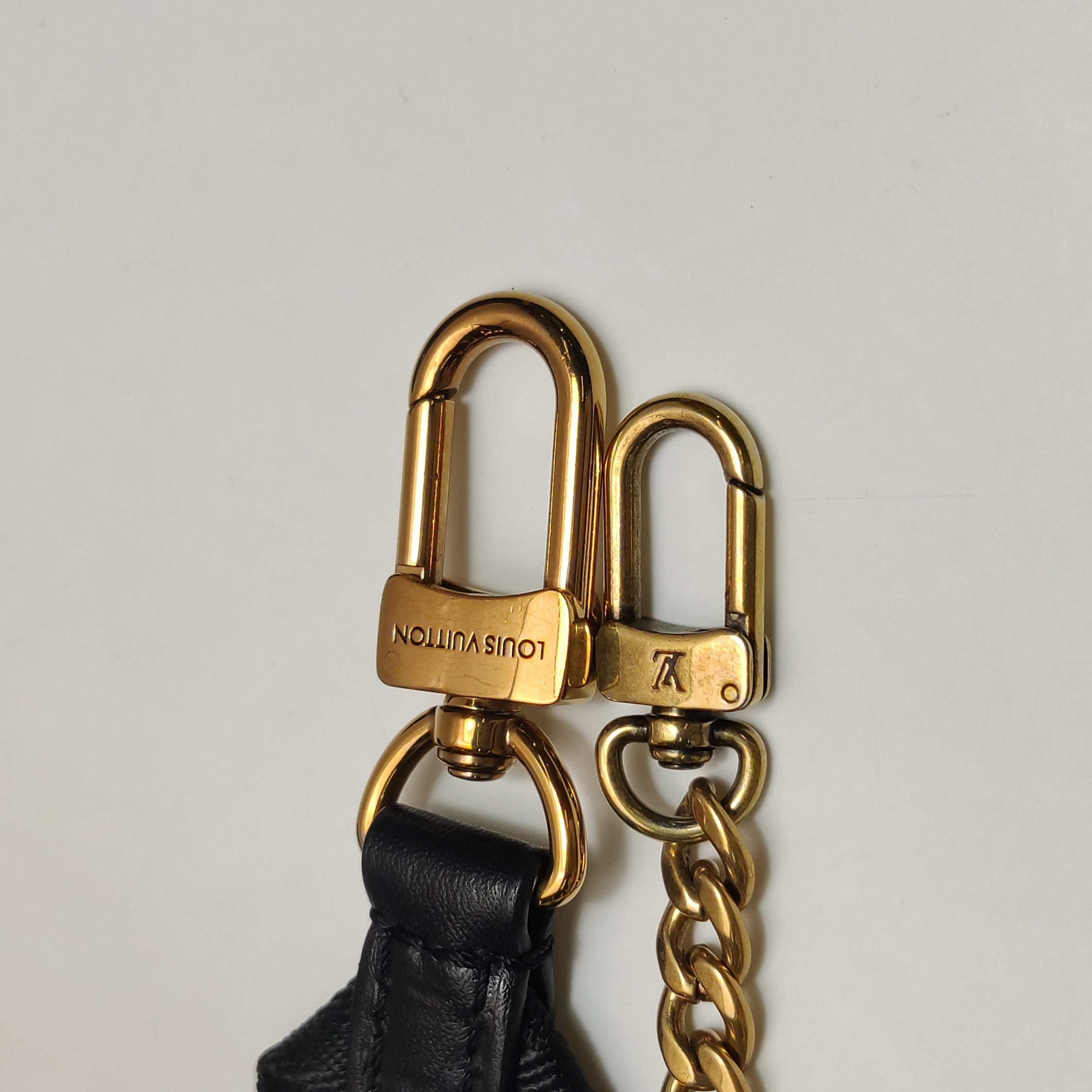Louis Vuitton(LV) New Wave Multi Pochette Quilted Leather — photo 11 of 13