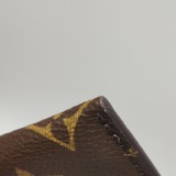 Louis Vuitton(LV) Low Key Hobo Calfskin PM — thumbnail 24