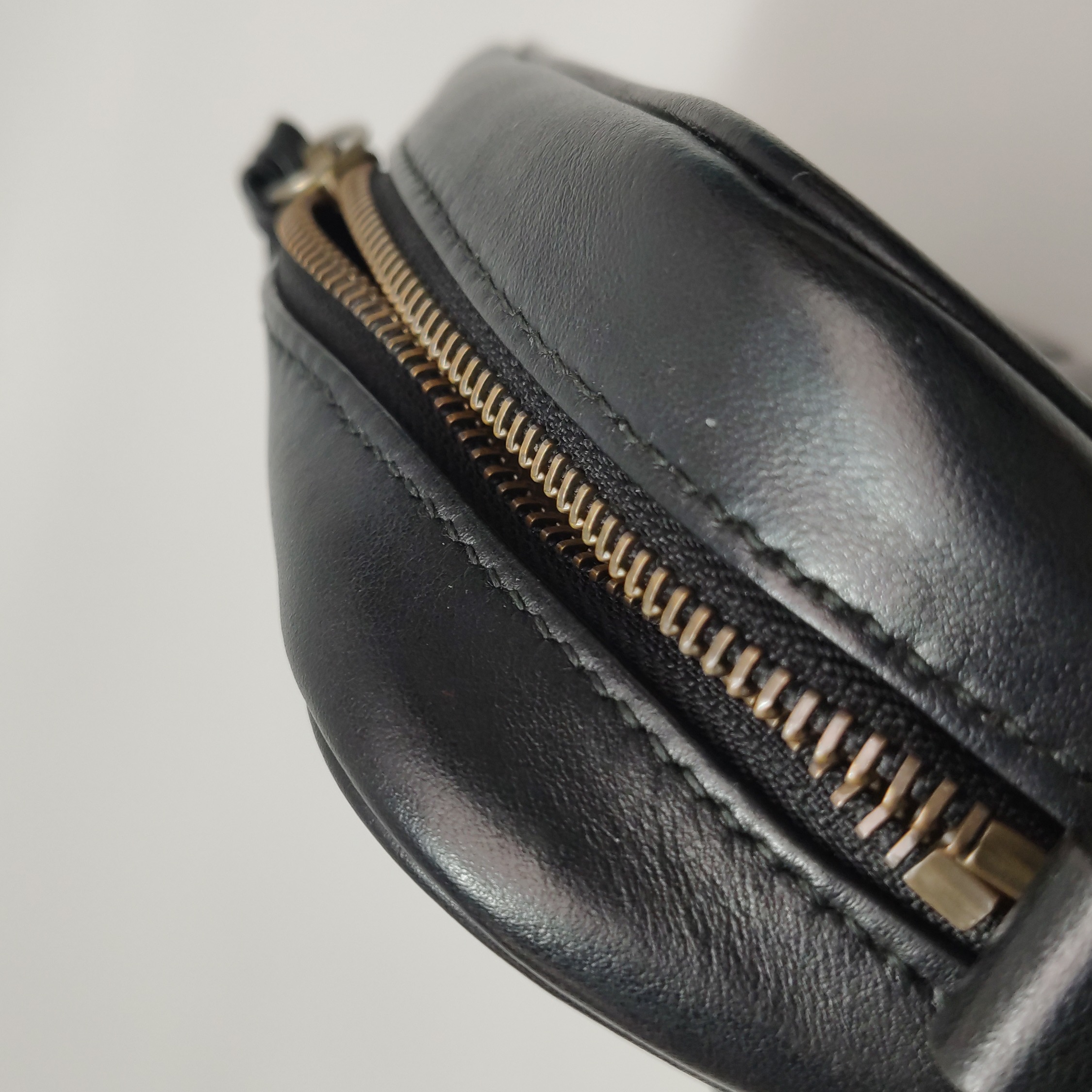 Gucci GG Marmont Shoulder Bag Matelasse Leather Mini — photo 8 of 14