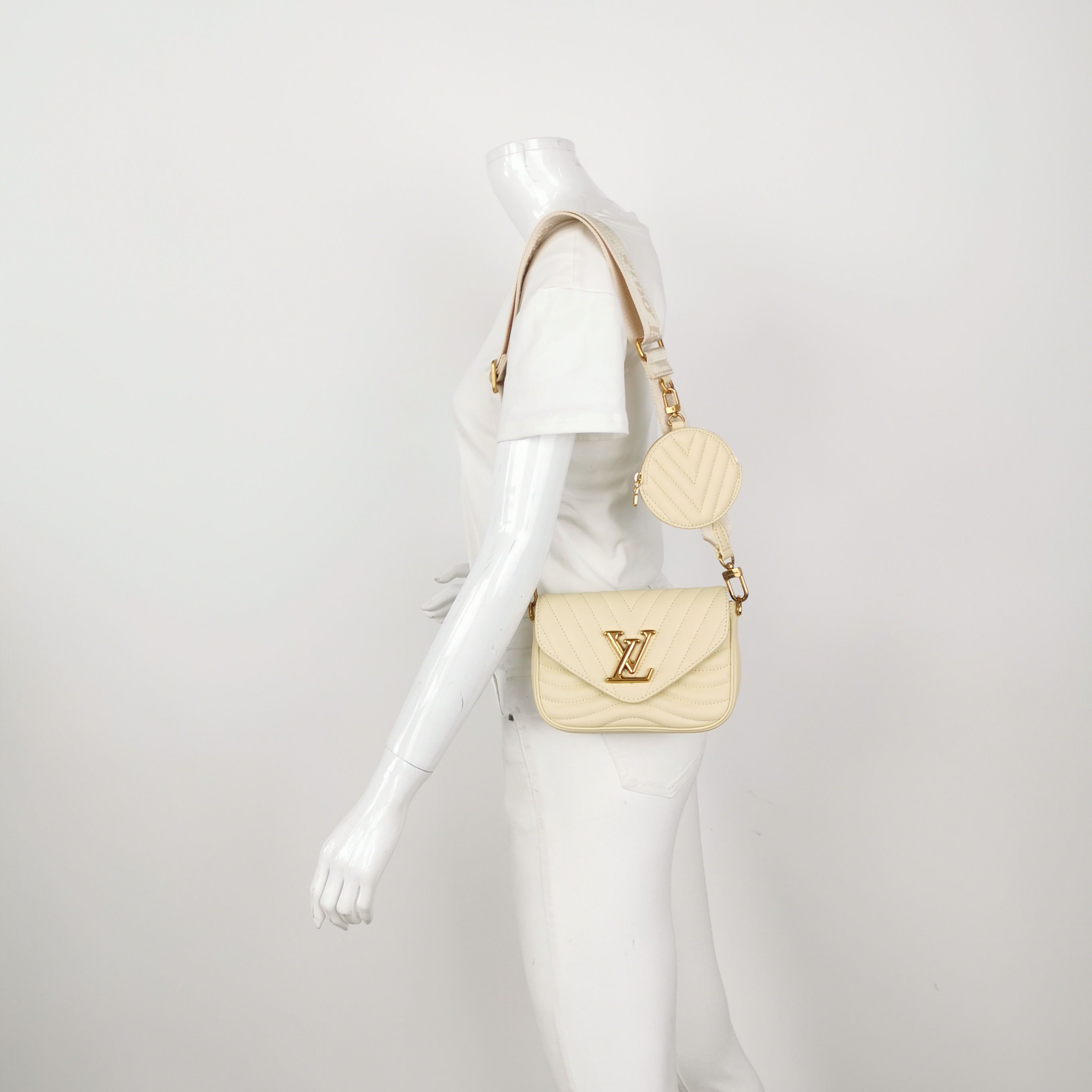 Louis Vuitton(LV) New Wave Multi Pochette Quilted Leather — alternate view