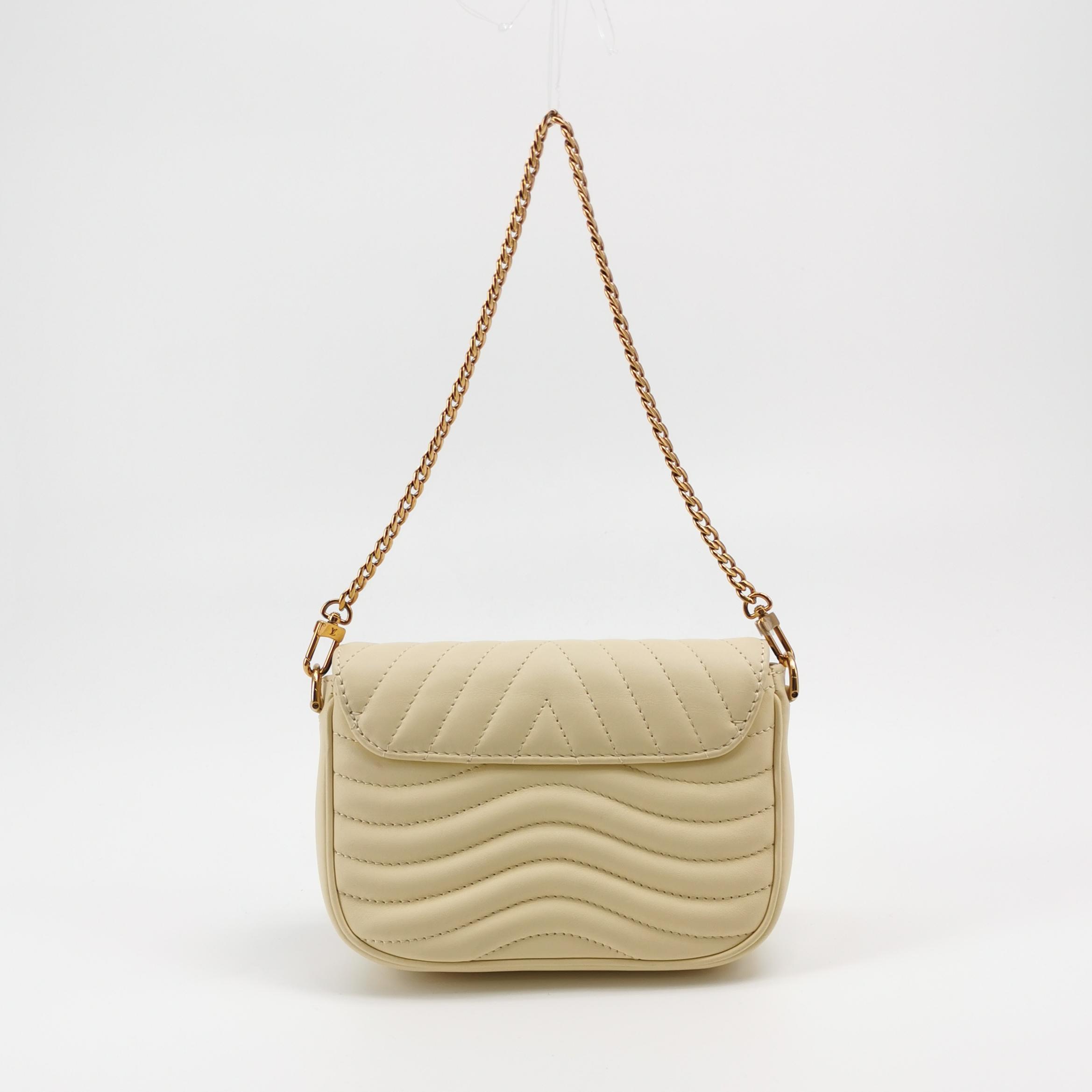 Louis Vuitton(LV) New Wave Multi Pochette Quilted Leather — photo 3 of 16