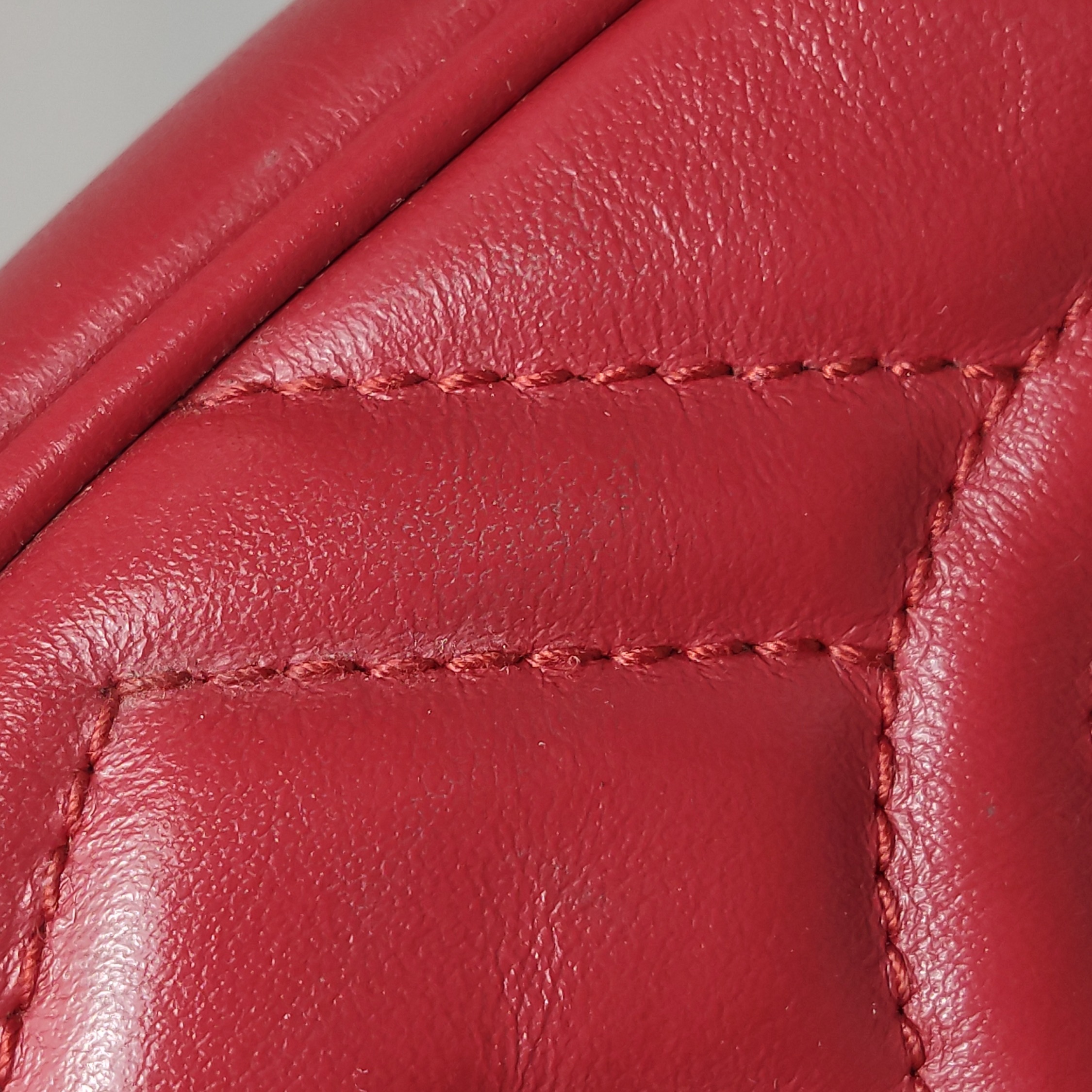 Gucci GG Marmont Shoulder Bag Matelasse Leather Mini — photo 10 of 11