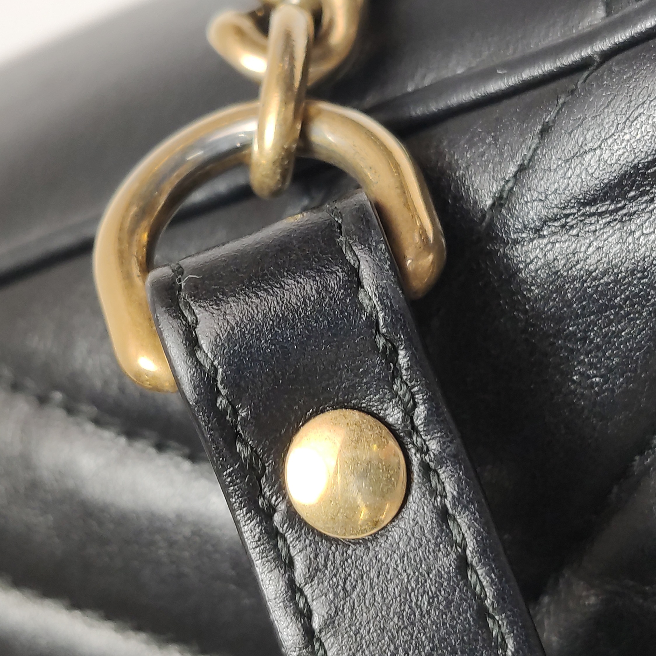 Gucci GG Marmont Flap Bag Matelasse Leather Medium — photo 8 of 15