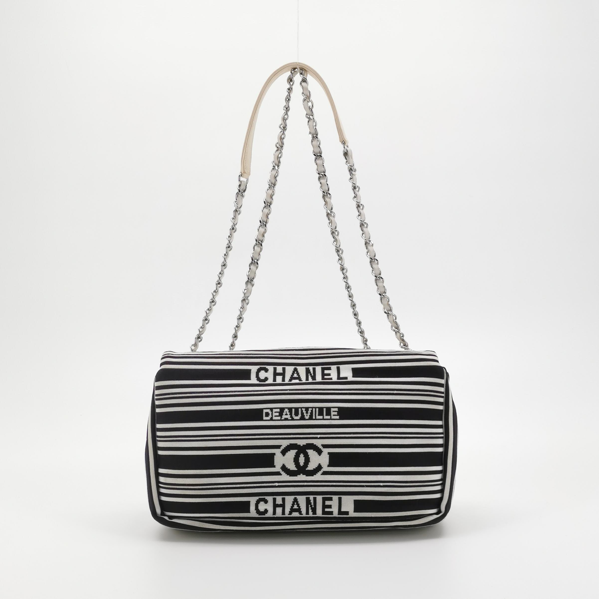 Chanel Flap Bag Black Canvas Shoulder Bag — photo 5 of 24