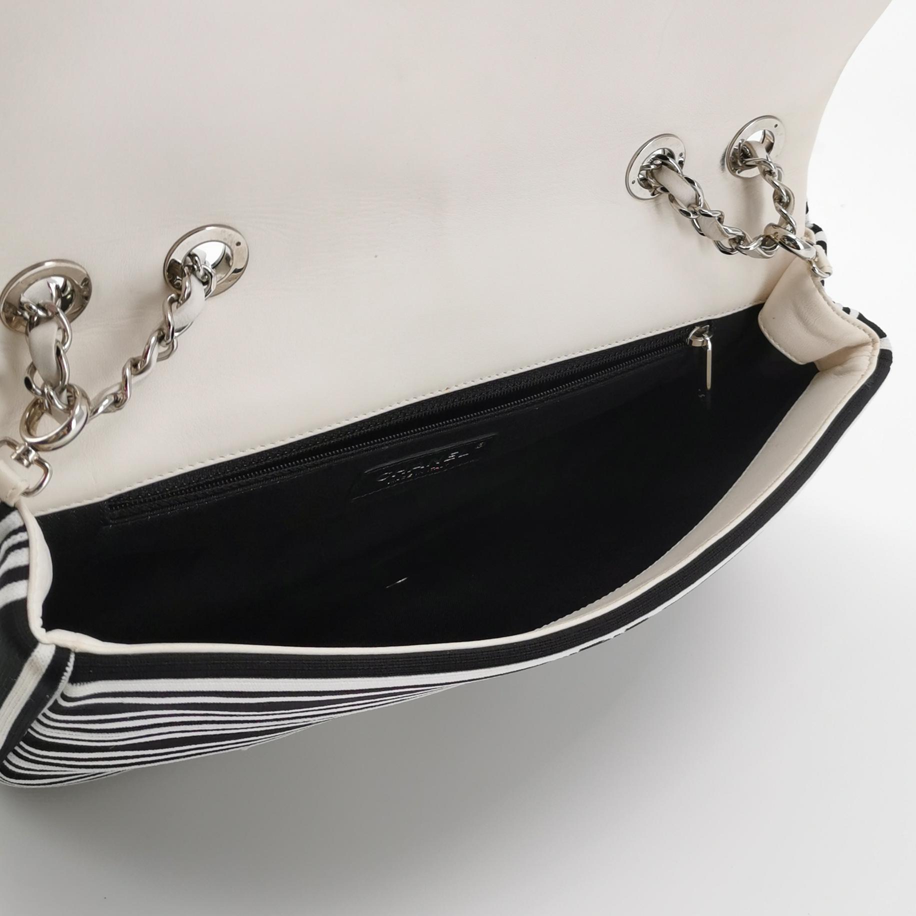 Chanel Flap Bag Black Canvas Shoulder Bag — photo 7 of 24