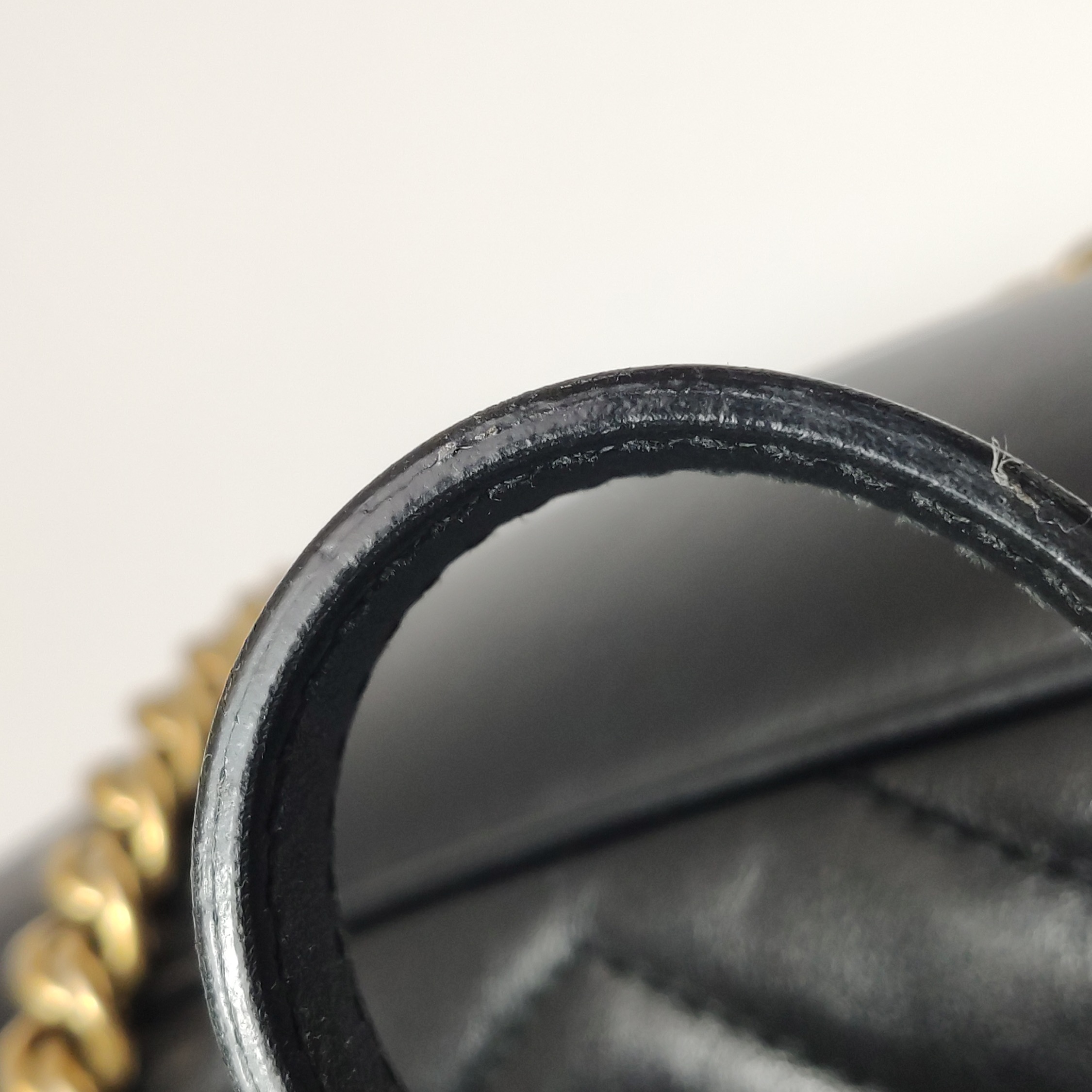 Gucci GG Marmont Flap Bag Matelasse Leather Medium — photo 12 of 15