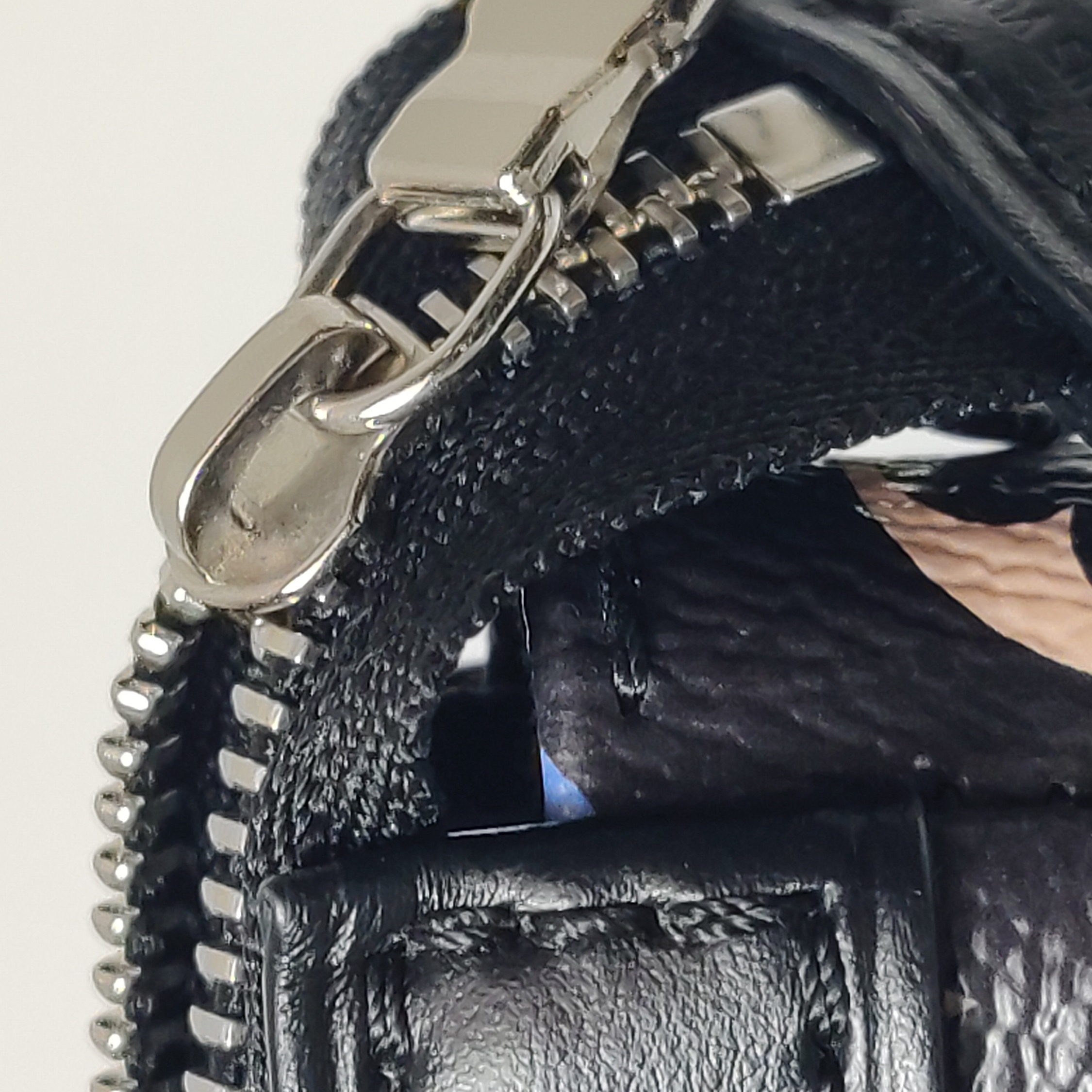 Louis Vuitton(LV) x Takashi Murakami Chain Pochette Accessoires NM Monogram Multicolor — photo 11 of 14