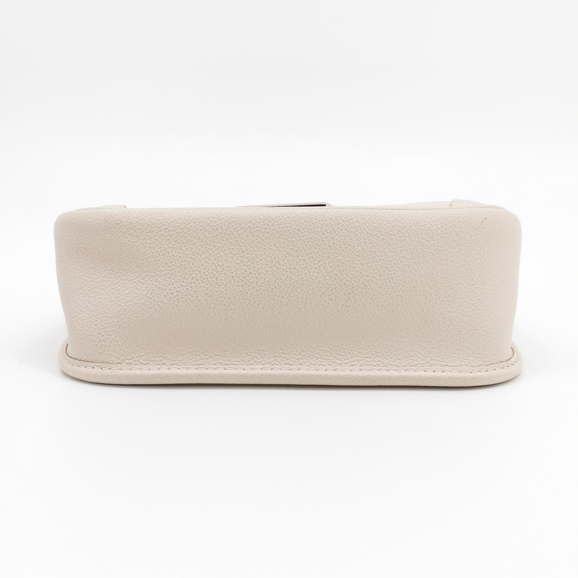 Louis Vuitton(LV) Buci Crossbody Bag Epi Leather — photo 6 of 12