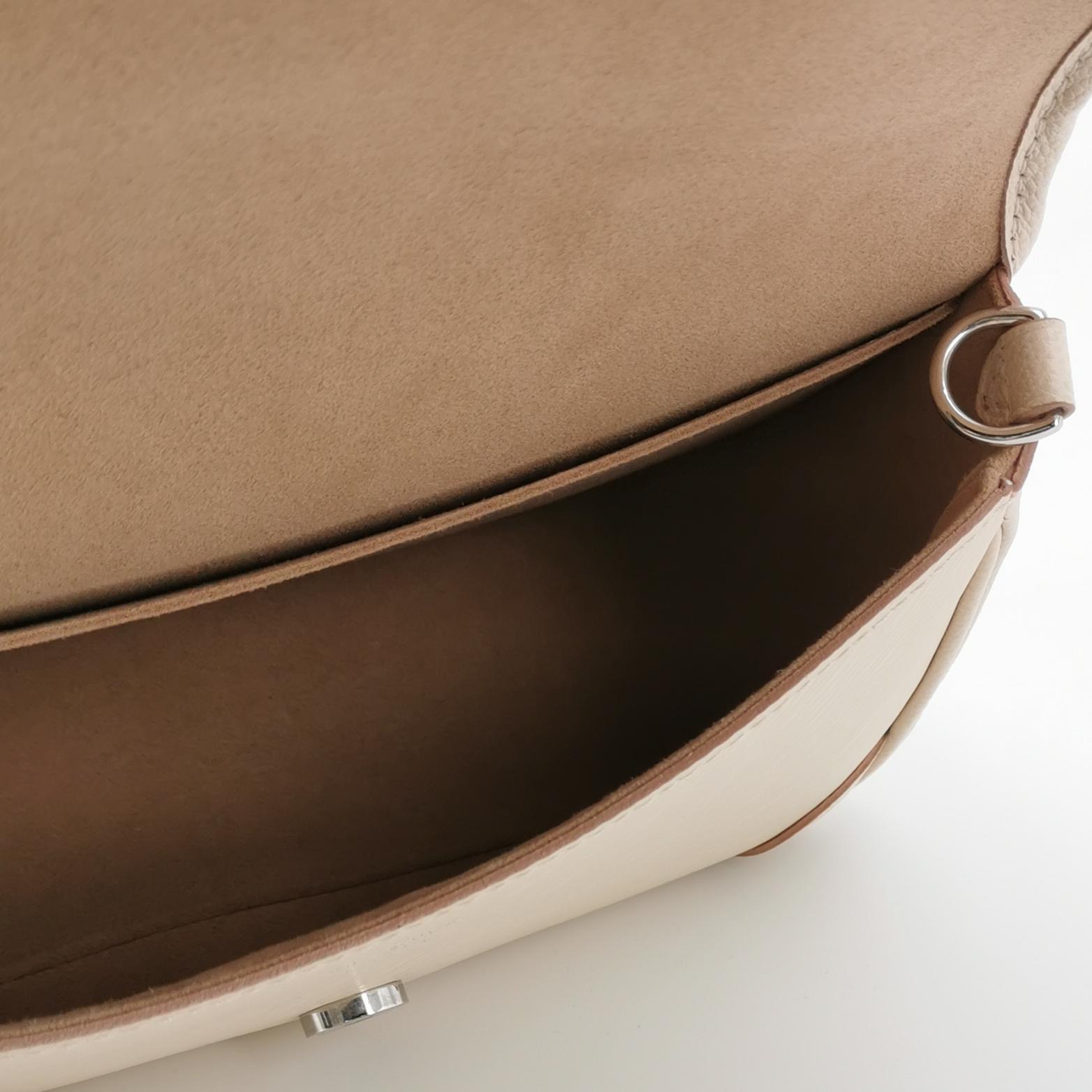 Louis Vuitton(LV) Buci Crossbody Bag Epi Leather — photo 7 of 12