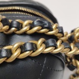 Chanel CC Bubble Top Handle Vanity Case with Chain Quilted Lambskin — thumbnail 12