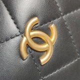 Chanel CC Bubble Top Handle Vanity Case with Chain Quilted Lambskin — thumbnail 14