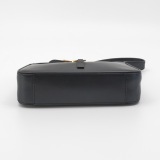 Saint Laurent(YSL) Le 5 a 7 Hobo Leather Small — thumbnail 6