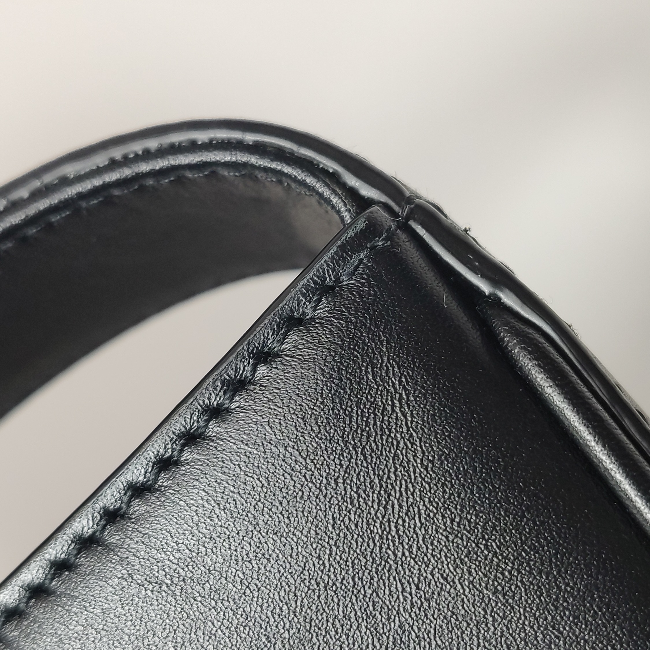 Saint Laurent(YSL) Le 5 a 7 Hobo Leather Small — photo 12 of 16