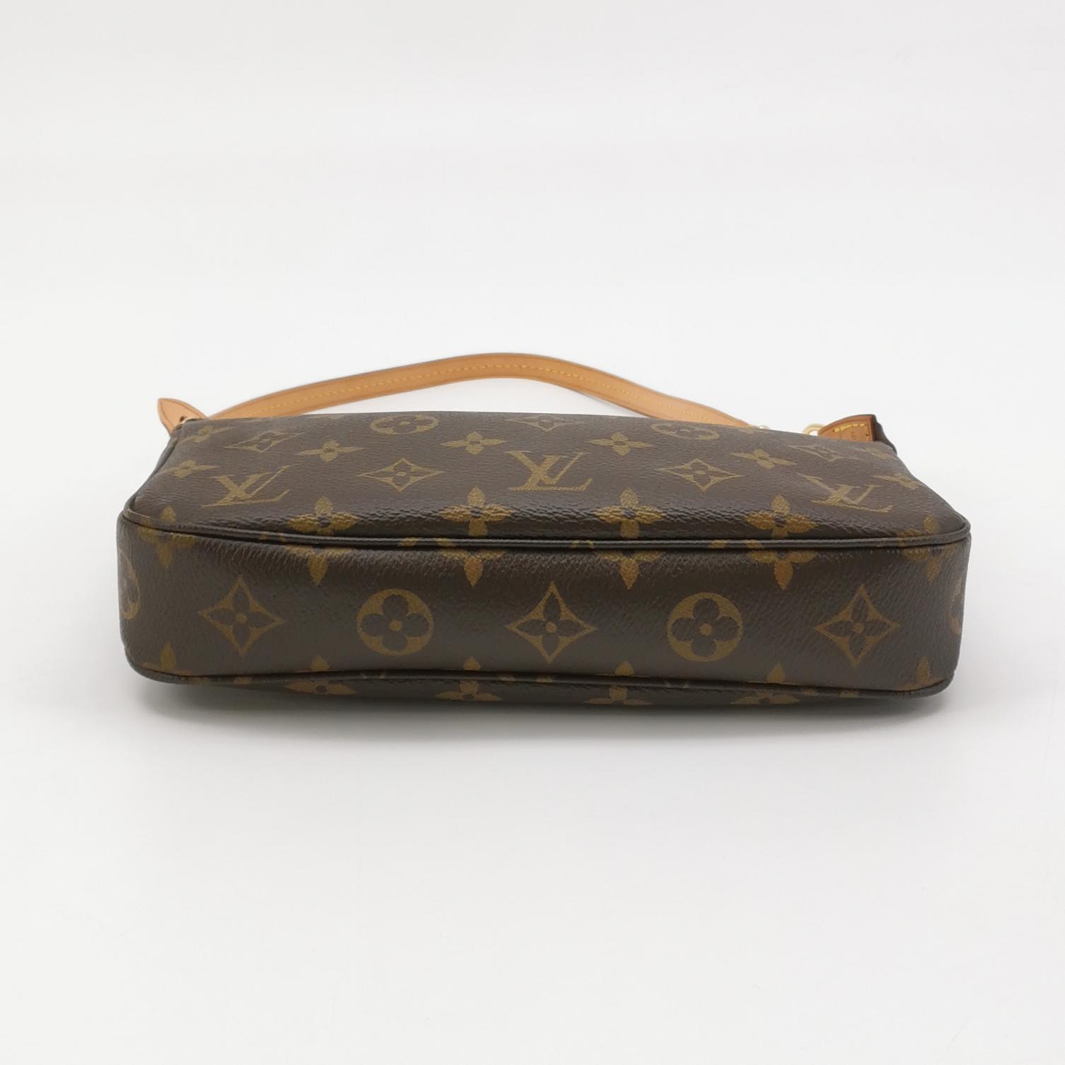 Louis Vuitton(LV) Pochette Accessoires NM Monogram Canvas — photo 6 of 13