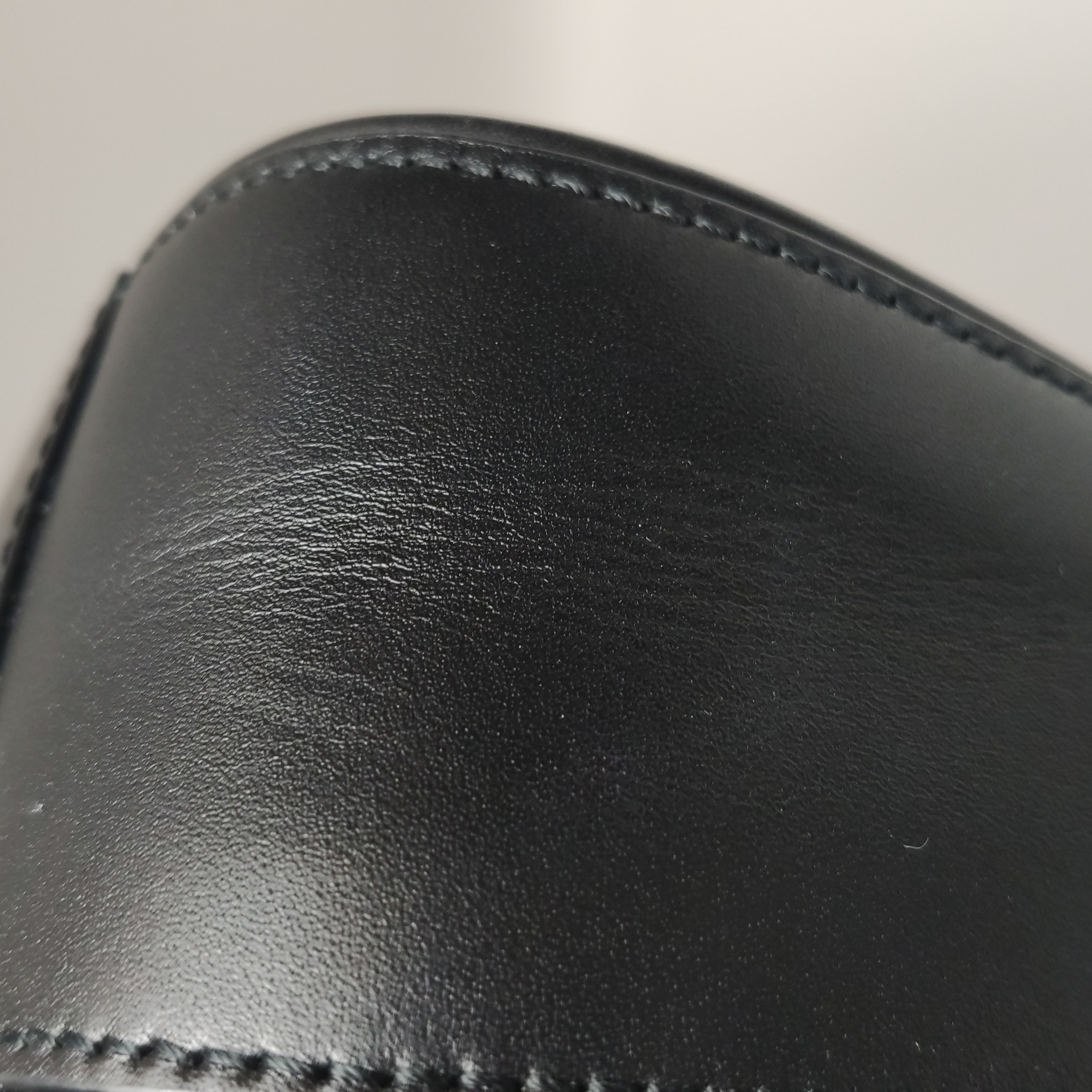 Saint Laurent(YSL) Le 5 a 7 Hobo Leather Small — photo 10 of 16