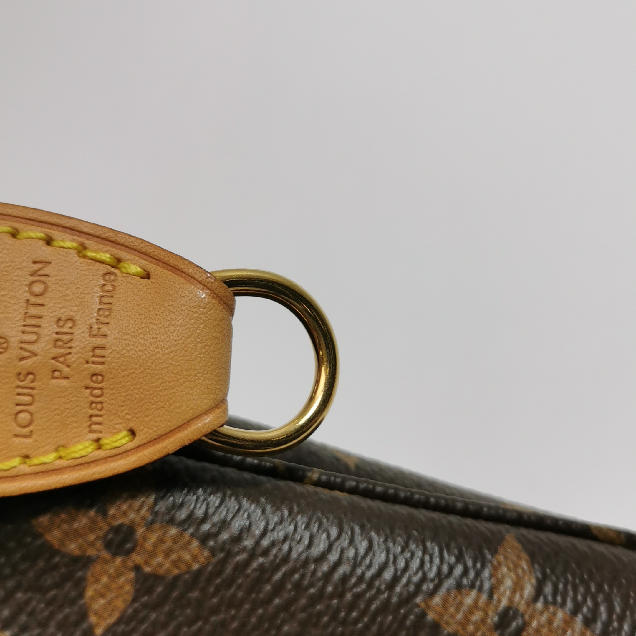 Louis Vuitton(LV) Pochette Accessoires NM Monogram Canvas — photo 12 of 13