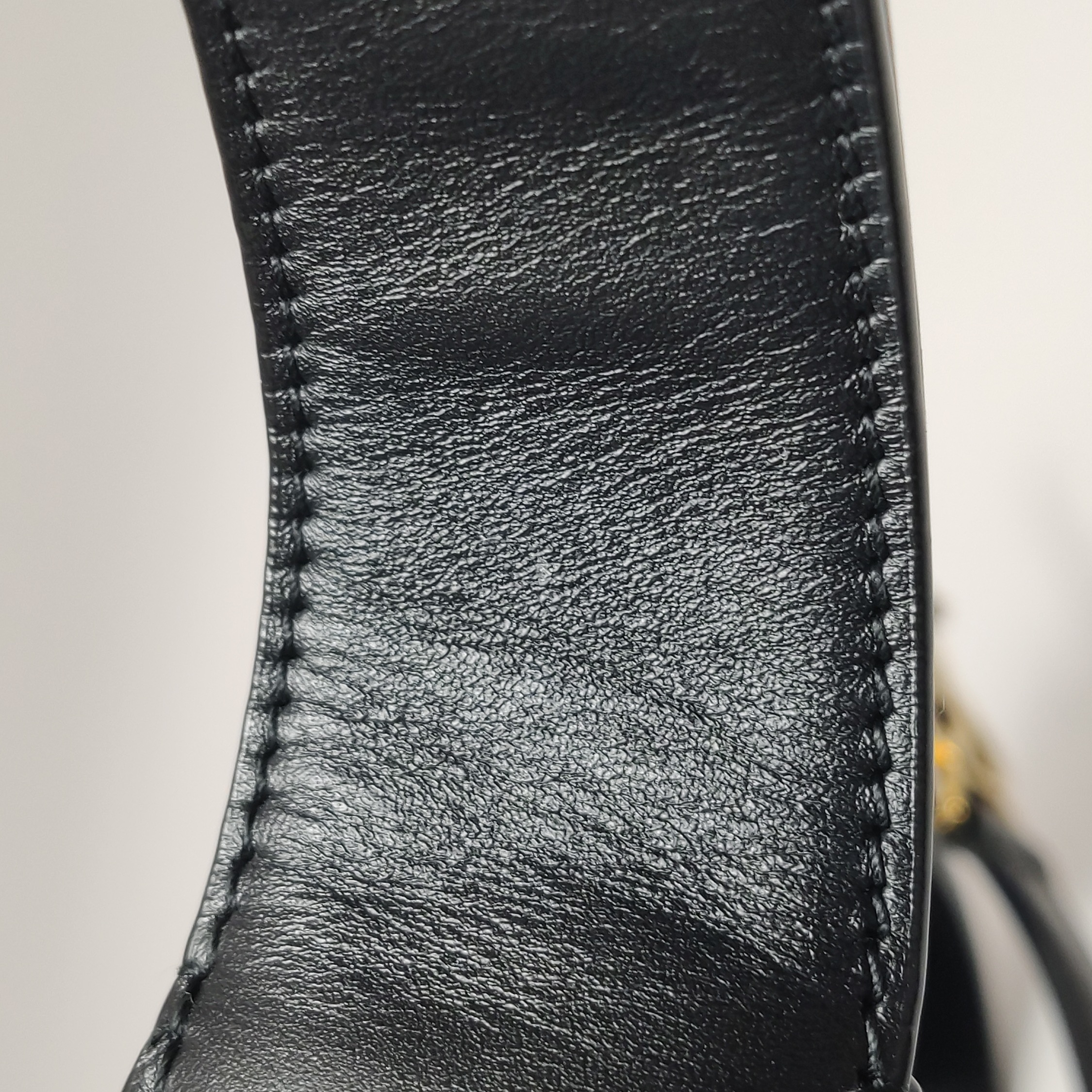 Saint Laurent(YSL) Le 5 a 7 Hobo Leather Small — photo 16 of 16
