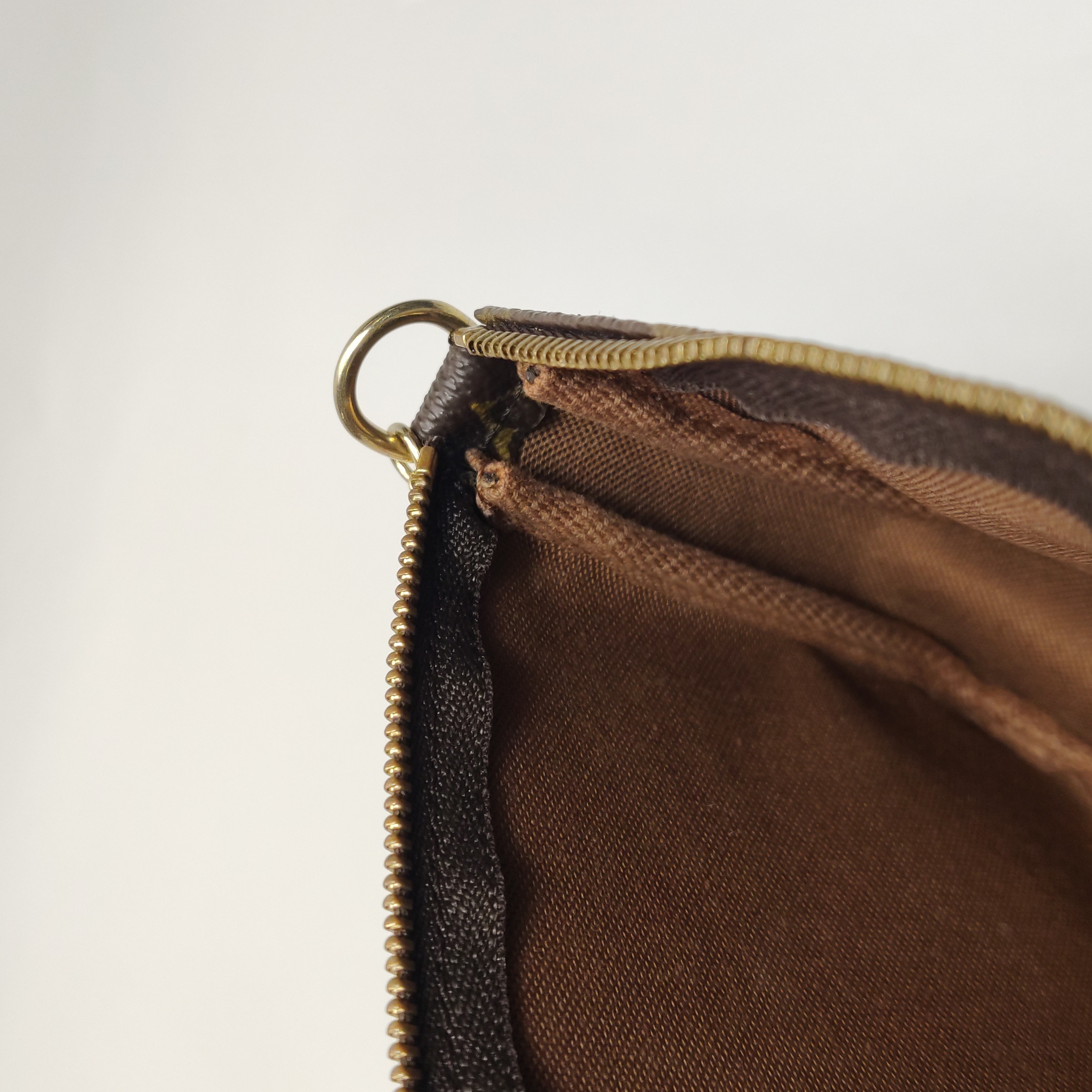 Louis Vuitton(LV) Pochette Accessoires NM Monogram Canvas — photo 8 of 13