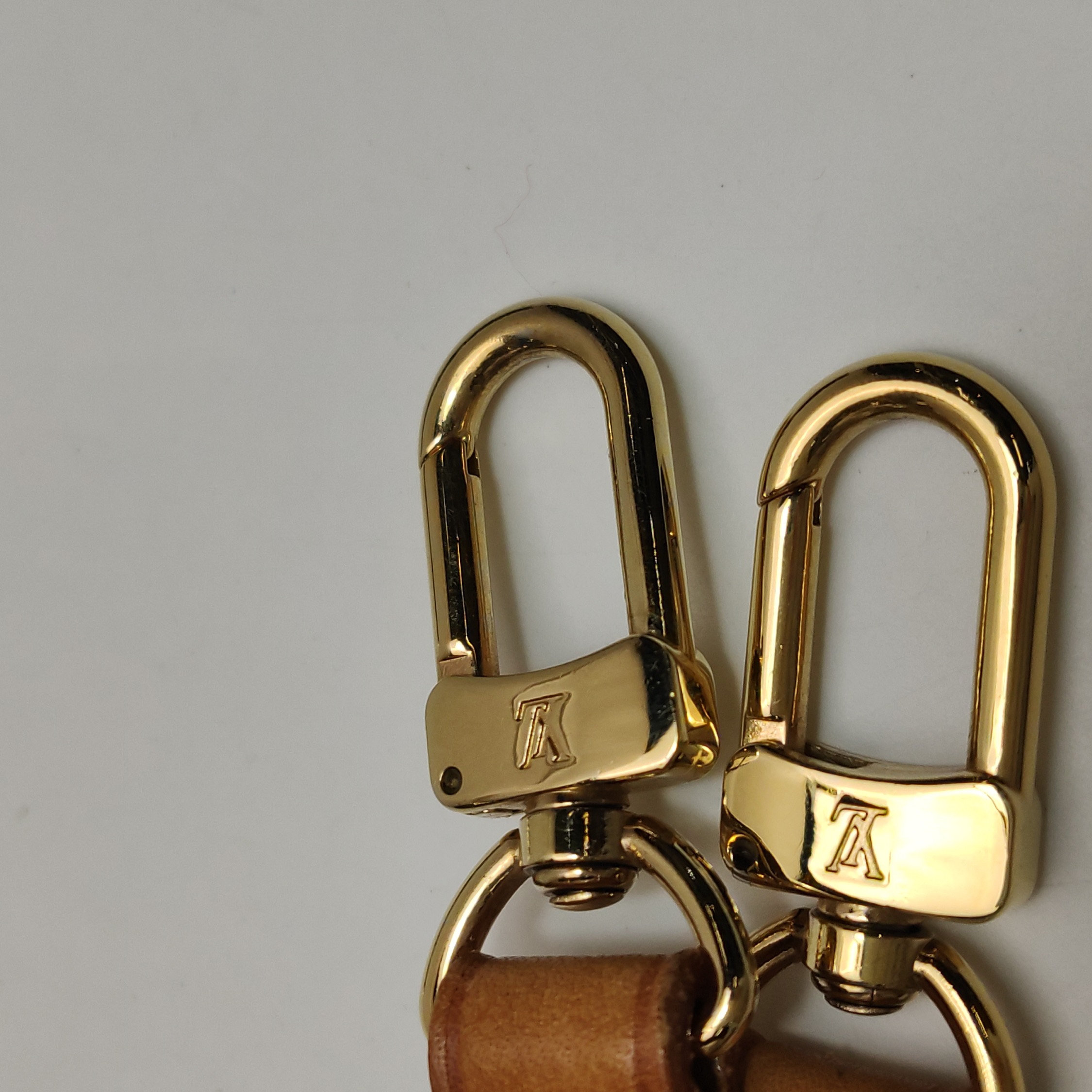 Louis Vuitton(LV) Pochette Accessoires NM Monogram Canvas — photo 13 of 13