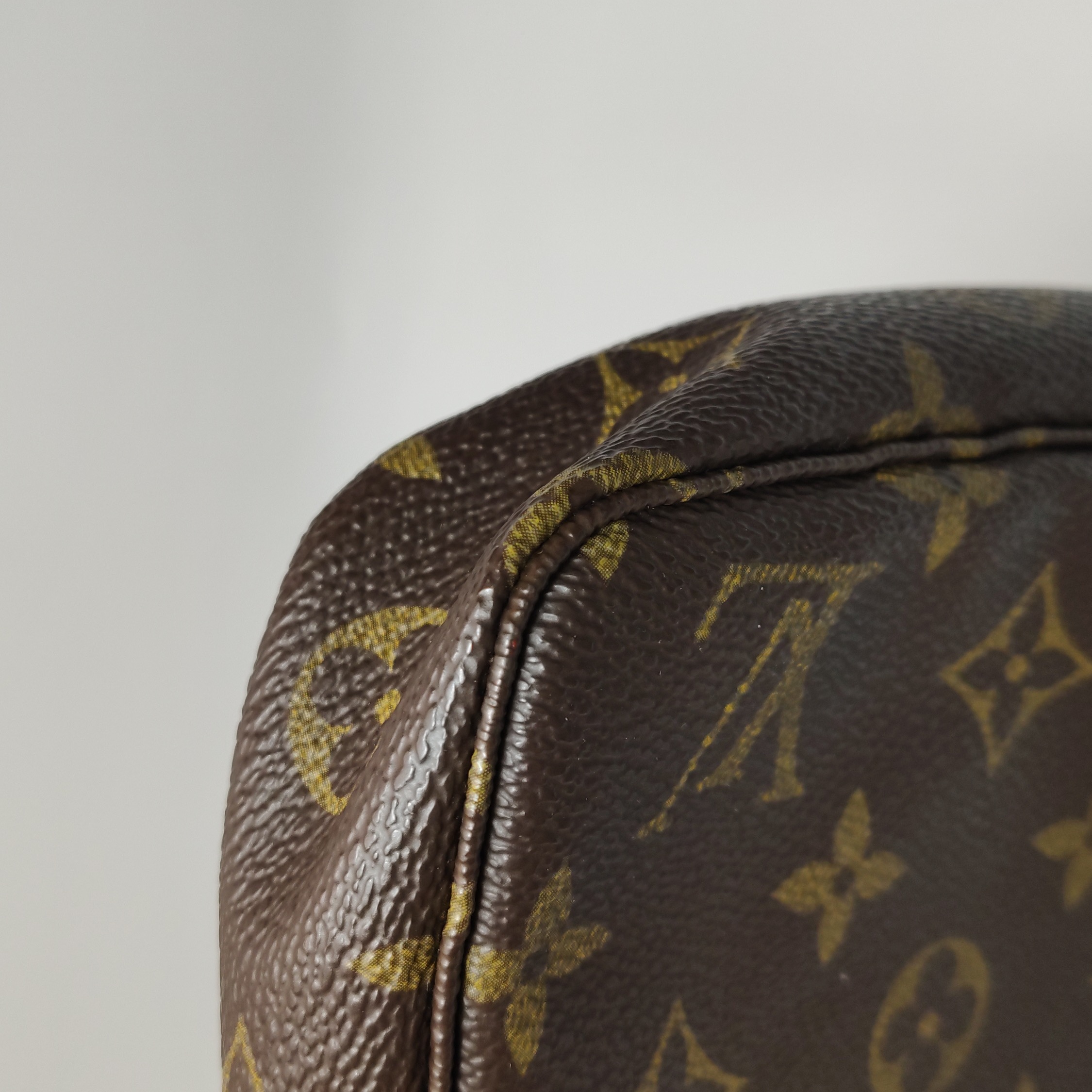 Louis Vuitton(LV) Pochette Accessoires NM Monogram Canvas — photo 10 of 13