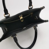 Louis Vuitton(LV) OnTheGo Tote Monogram Empreinte Giant PM — thumbnail 7