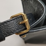 Louis Vuitton(LV) OnTheGo Tote Monogram Empreinte Giant PM — thumbnail 11