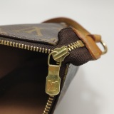 Louis Vuitton(LV) Pochette Accessoires NM Monogram Canvas — thumbnail 8