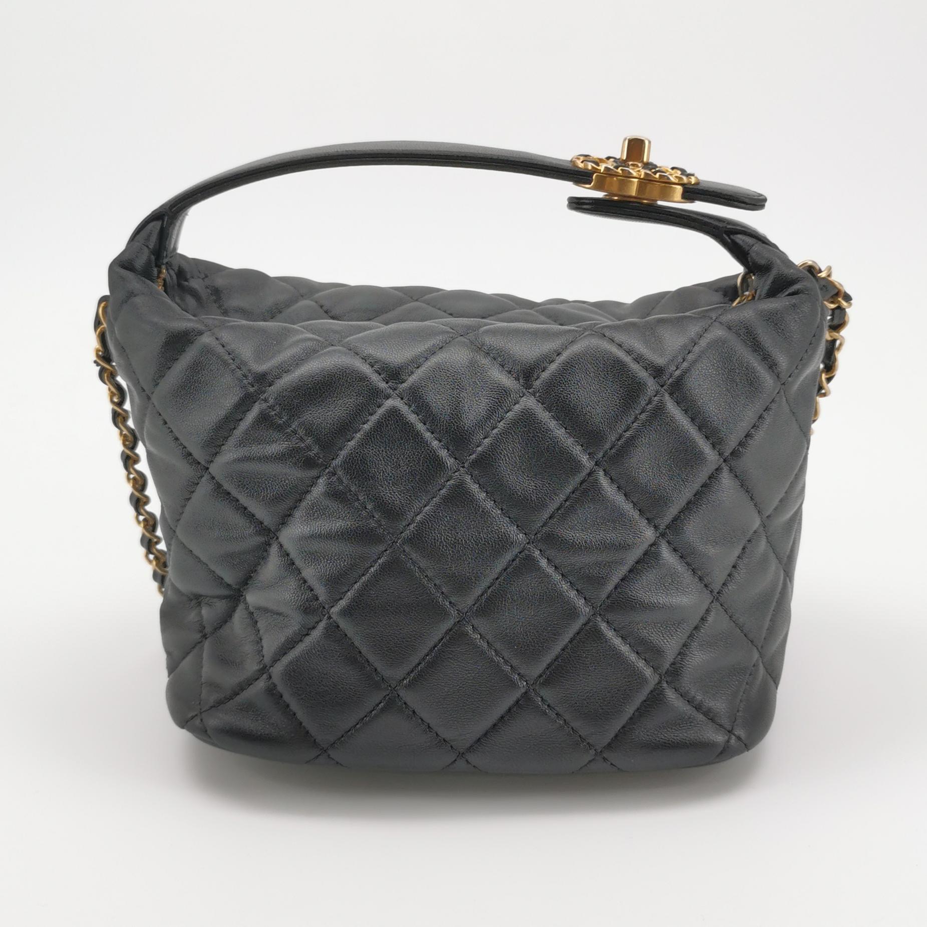 CHANEL CC GHW 19 Hobo Bag 2 Way Shoulder Bag Lambskin Leather Black — photo 5 of 15