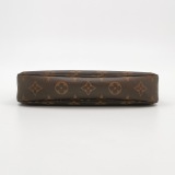 Louis Vuitton(LV) Pochette Accessoires NM Monogram Canvas — thumbnail 6