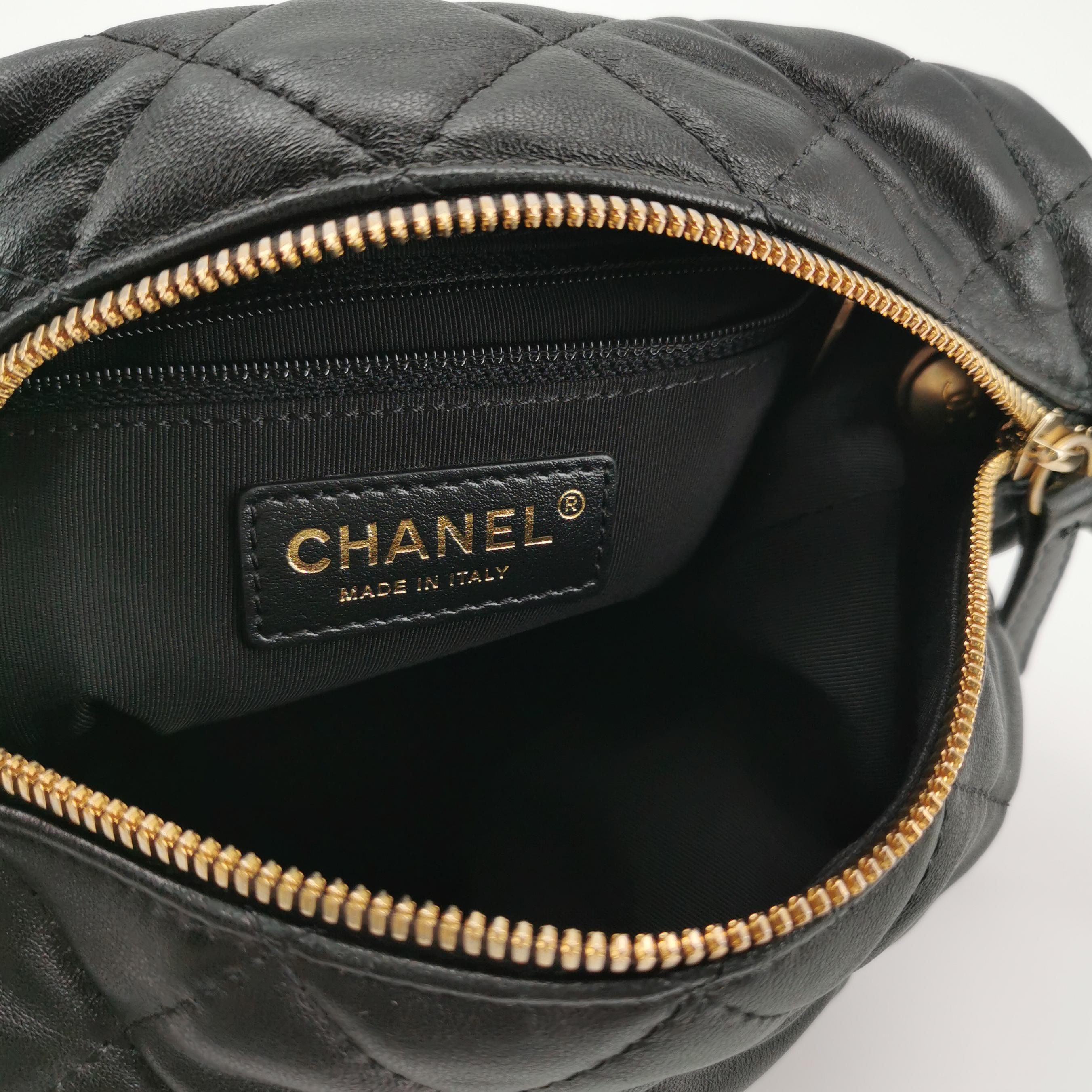 CHANEL CC GHW 19 Hobo Bag 2 Way Shoulder Bag Lambskin Leather Black — photo 7 of 15