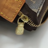 Louis Vuitton(LV) Pochette Accessoires NM Monogram Canvas — thumbnail 9