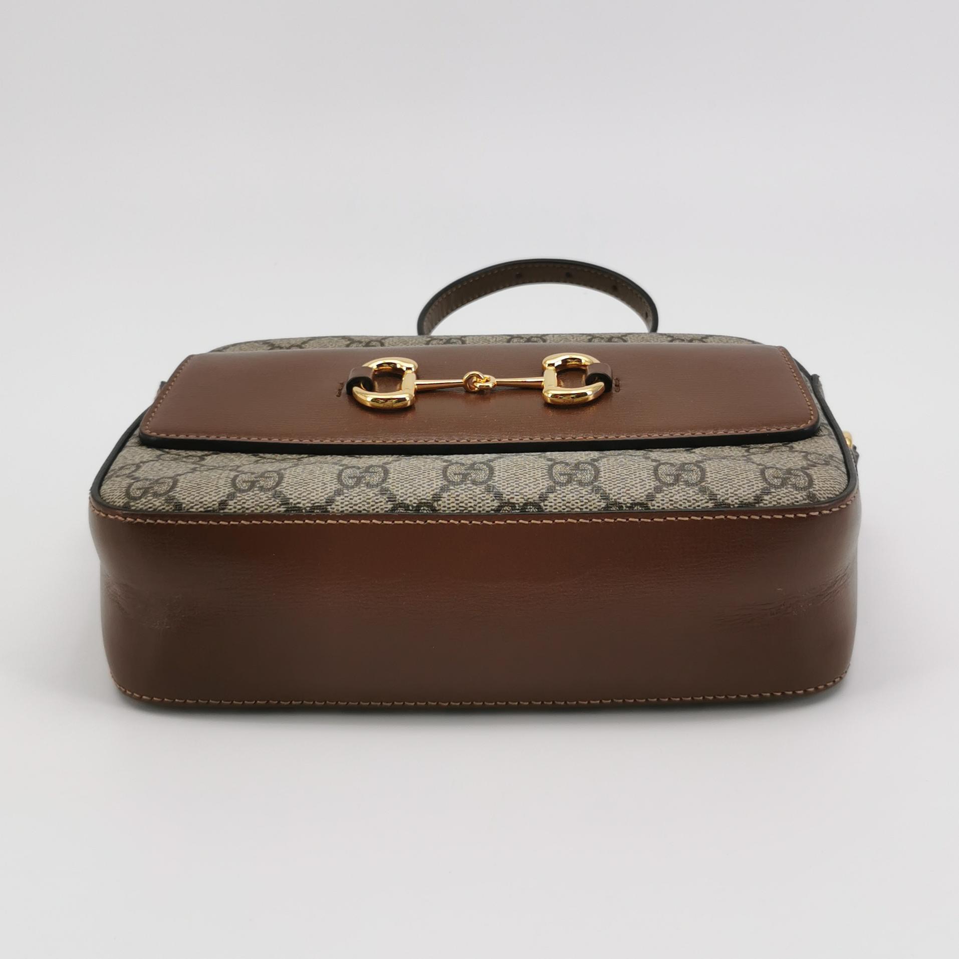 Gucci Horsebit 1955 Flap Pocket Camera Bag GG Coated Canvas and Leather Small — photo 6 of 25